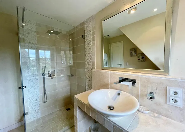 Beachhouse Seaside 3 *